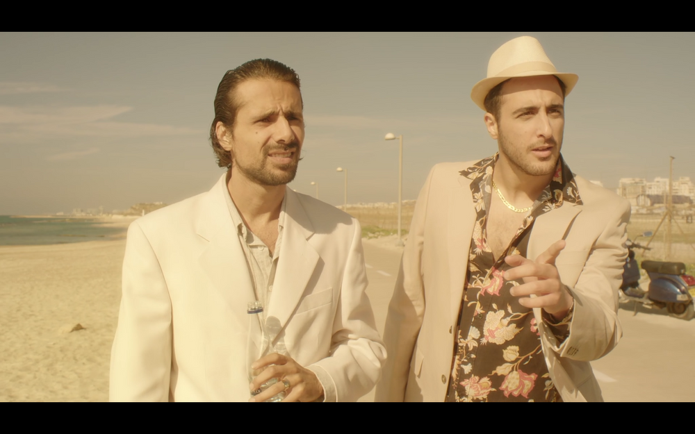 Sand Business still 2